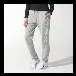 Adidas straight jogger / sweatpants size medium